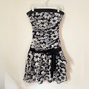 Trixxi Y2K ruched mesh black and white floral strapless dress size Small